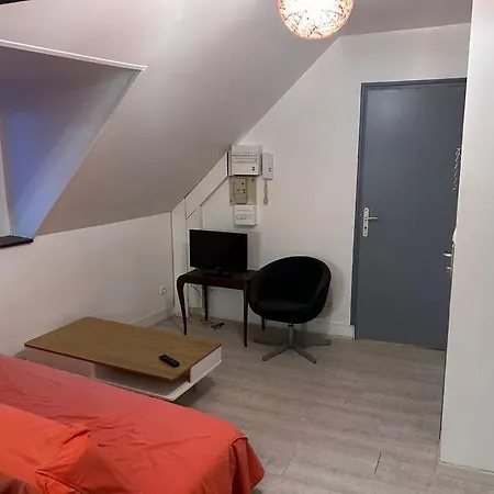 Studio Bourg L'abbe Saint-Pierre-des-Nids